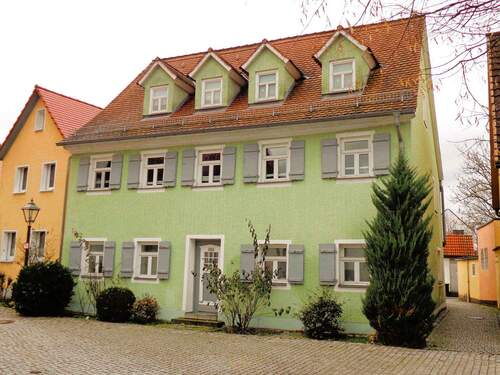 Haus.JPG - 2 Zimmer Etagenwohnung in Ebermannstadt