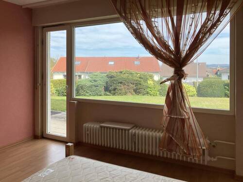 UG: Zimmer 2, Gegenblick - 
