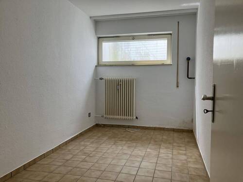 UG: Zimmer 3 - 