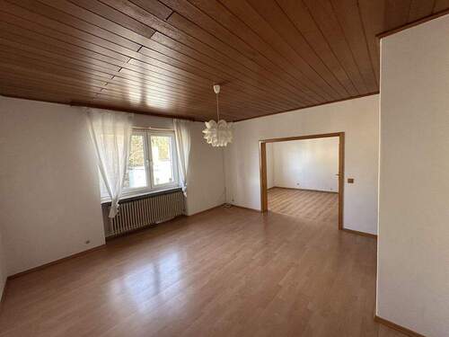 Linke Einheit - Wohnzimmer - 