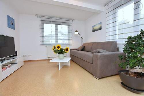 Bild1 - Modern möblierte 2-Zimmer Wohnung mit Balkon und Internet in Gärtringen Rohrau