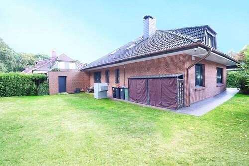 Wohnhaus Garten - 