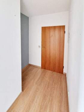 Platz für Garderobe im Flur - 