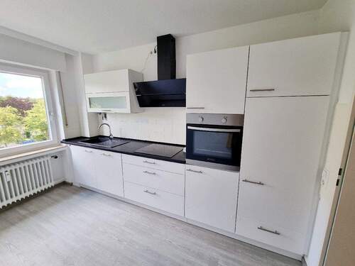 ...mit eingebauter Küchenzeile - 