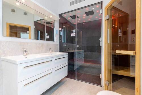 Ganz Privater Wellnessbereich - 3 Zimmer Etagenwohnung in Lübeck / Travemünde