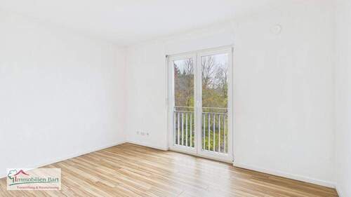 Schlafzimmer mit Blick ins Grüne - 