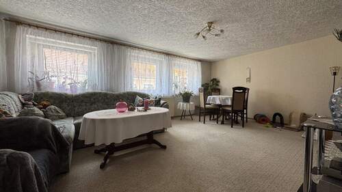 Wohnzimmer - Reihenmittelhaus mit 75,00 m&sup2; in Bischofswerda zum Kaufen