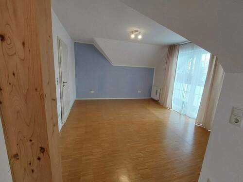 Schlafzimmer mit Balkon - 