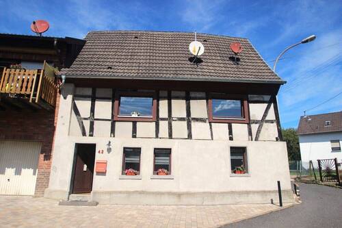 Ihr Haus-Eingang - 4 Zimmer Einfamilienhaus zum Kaufen in Königswinter