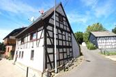 Ansicht Straßenseite - 4 Zimmer Einfamilienhaus in Königswinter