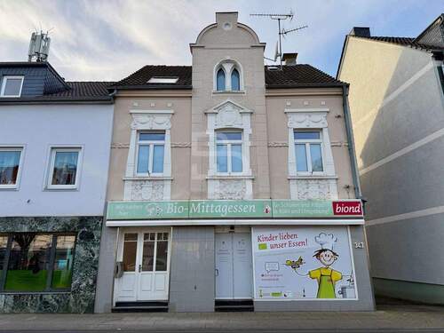 Straßenansicht - 4 Zimmer Einfamilienhaus zum Kaufen in Köln
