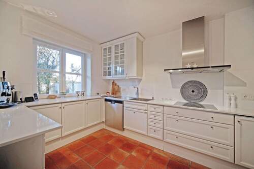 Schreinereinbauküche - 6 Zimmer Doppelhaushälfte zum Kaufen in Grünwald