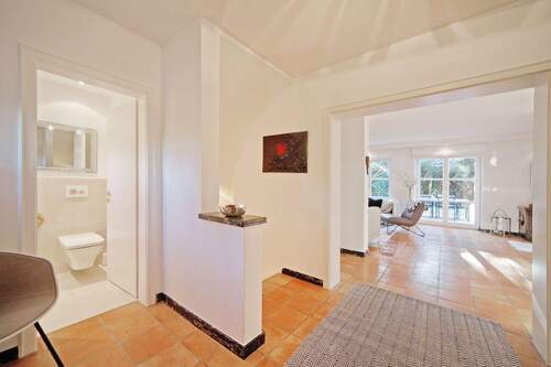 Eingangsbereich - 6 Zimmer Doppelhaushälfte in Grünwald