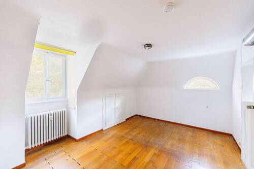 Schlafzimmer - 3 Zimmer Etagenwohnung zum Kaufen in Stuttgart