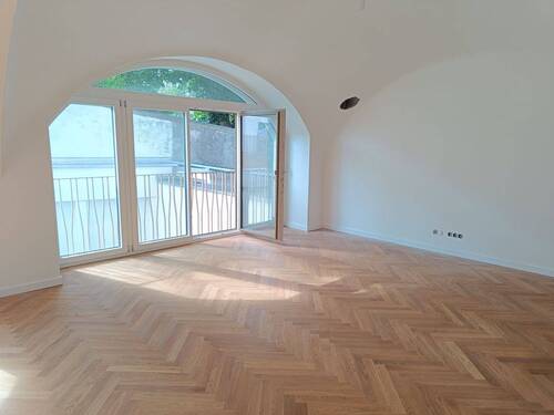 großzügiger Lichteinfall - 