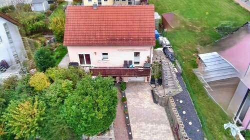 Bild 2 - 7 Zimmer Einfamilienhaus zum Kaufen in Aufhausen