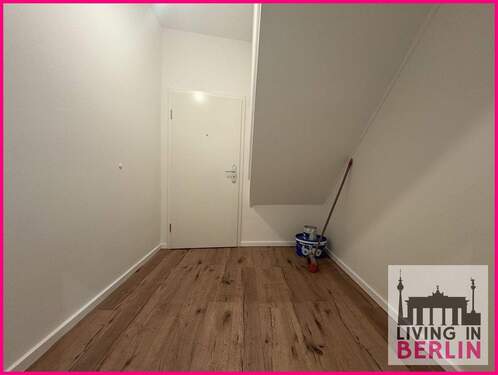 Eingangsbereich - 4 Zimmer Etagenwohnung zur Miete in Hoppegarten