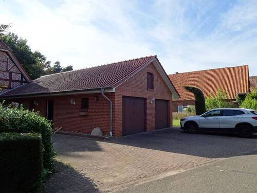 Ansicht Garage - 4 Zimmer Einfamilienhaus zum Kaufen in Dörverden