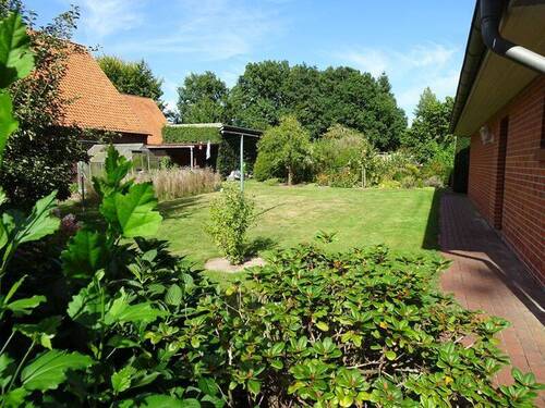 Blick v. Terrasse - 4 Zimmer Einfamilienhaus in Dörverden
