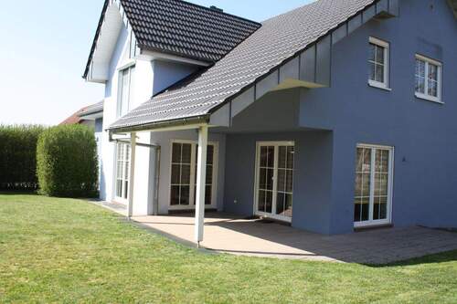 Seitenansicht Terrasse - 1 Zimmer Einfamilienhaus in Messerich