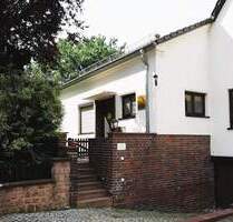 Moderne Praxis- oder Bürofläche (110 m²) in Meerane – 6 Stellplätze, flexible Raumaufteilung, sofort verfügbar