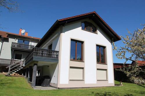 Wohnung 238 m² Bj. 2010 - Mehrfamilienhaus, Wohnhaus mit 585,00 m&sup2; in Rippershausen zum Kaufen