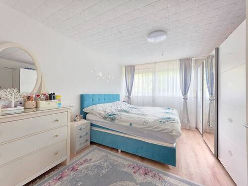 Schlafzimmer - 3 Zimmer Etagenwohnung in Freiburg im Breisgau