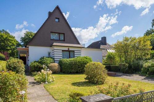 Außenansicht - 5 Zimmer Einfamilienhaus zum Kaufen in Hamburg / Wellingsbüttel