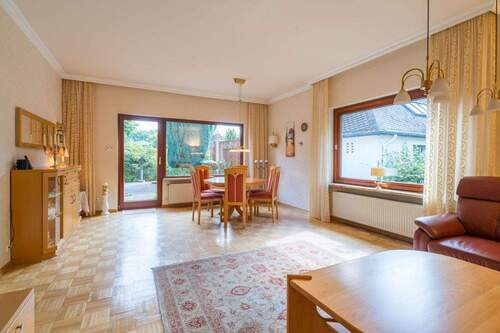 Wohnbereich - 5 Zimmer Einfamilienhaus in Hamburg / Wellingsbüttel