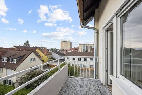 Balkon - 2 Zimmer Etagenwohnung zum Kaufen in Neu-Isenburg