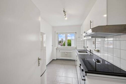Küche - 2 Zimmer Etagenwohnung in Neu-Isenburg