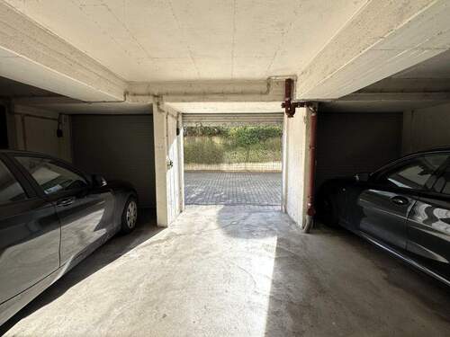 Garage - 