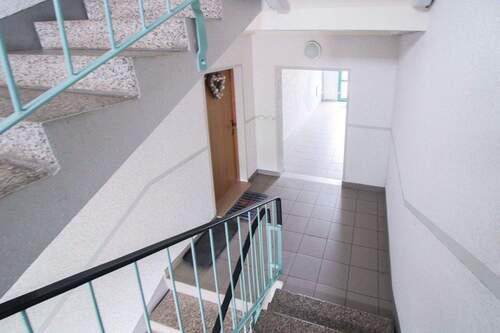 Treppenhaus(1) - Etagenwohnung mit 68,90 m&sup2; in Wittenberg zum Kaufen