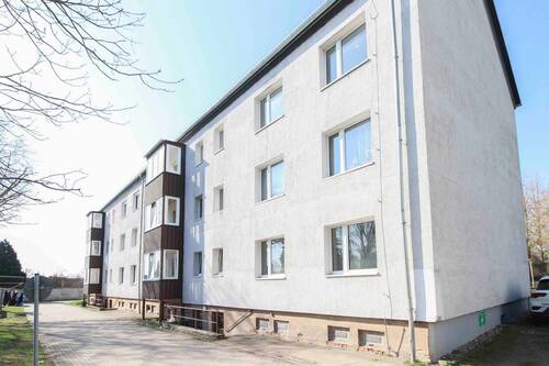 Außenansicht - 2 Zimmer Etagenwohnung zum Kaufen in Niederndodeleben