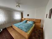 Schlafzimmer 1. OG - 
