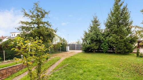 Garten 1 - 7 Zimmer Mehrfamilienhaus, Wohnhaus zum Kaufen in Eberdingen