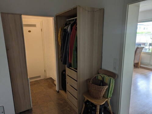 Eingangsbereich + Gäste WC - 3 Zimmer Etagenwohnung in Speyer