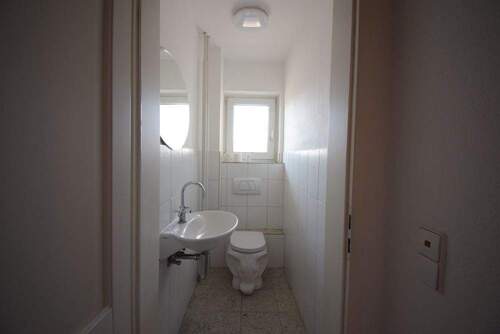 WC - 