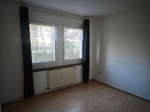 Schlafzimmer - Etagenwohnung mit 45,50 m&sup2; in Regis-Breitingen zur Miete