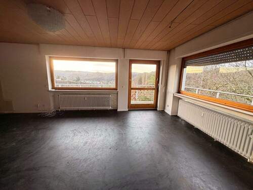 Wohnzimmer - Mehrfamilienhaus, Wohnhaus in Windeck zum Kaufen