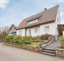 Heute einziehen, morgen gestalten: Zweifamilienhaus mit großzügigem Garten - Kirchhundem Welschen Ennest