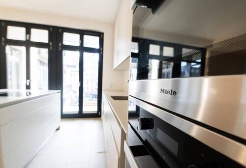 Küche - 5 Zimmer Etagenwohnung zum Kaufen in Hamburg-Winterhude