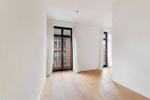 Zimmer 2 - 