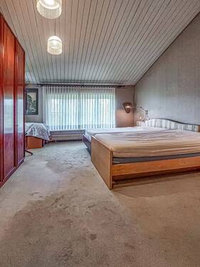 Schlafzimmer EG - 