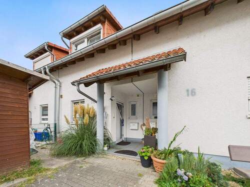 Ansicht - Willkommen Zuhause: Charmantes Reihenhaus für die Familie