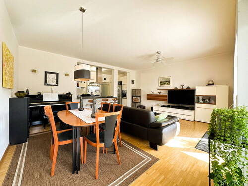 Wohnzimmer Bild 2 - Etagenwohnung mit 134,20 m² in Fürth zum Kaufen