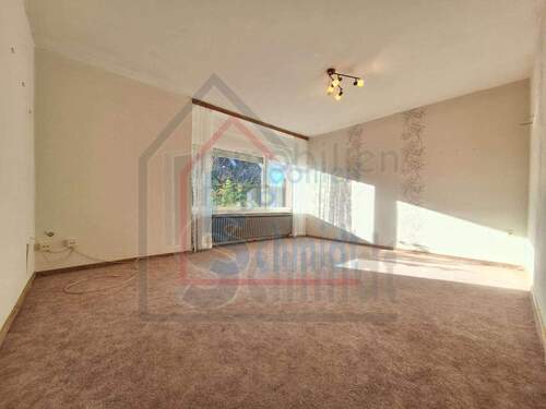 Wohnzimmer - 5 Zimmer Einfamilienhaus in Weener