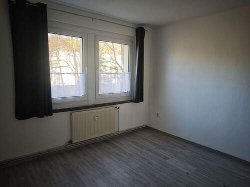 Schlafzimmer - Etagenwohnung mit 45,00 m&sup2; in Regis-Breitingen zur Miete