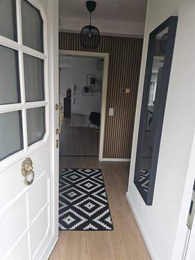 Eingang - 5 Zimmer Reihenendhaus zur Miete in Braunfels