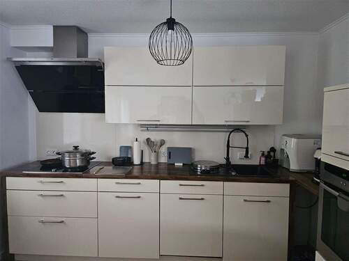 Einbauküche - Reihenendhaus mit 130,00 m&sup2; in Braunfels zur Miete